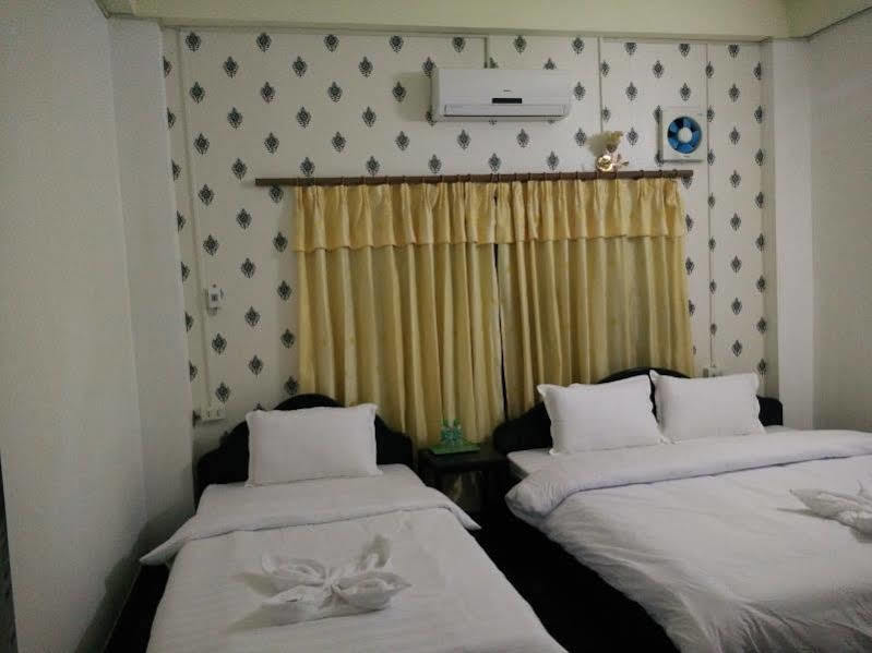 Maylay Guesthouse Vang Vieng Εξωτερικό φωτογραφία